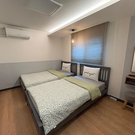 Heima Guesthouse Hongdae Seul Esterno foto